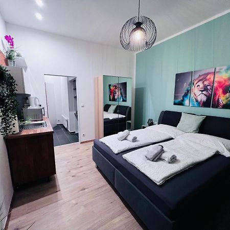 Appartement Neu Renovierte Unterkunft à Vienne Extérieur photo