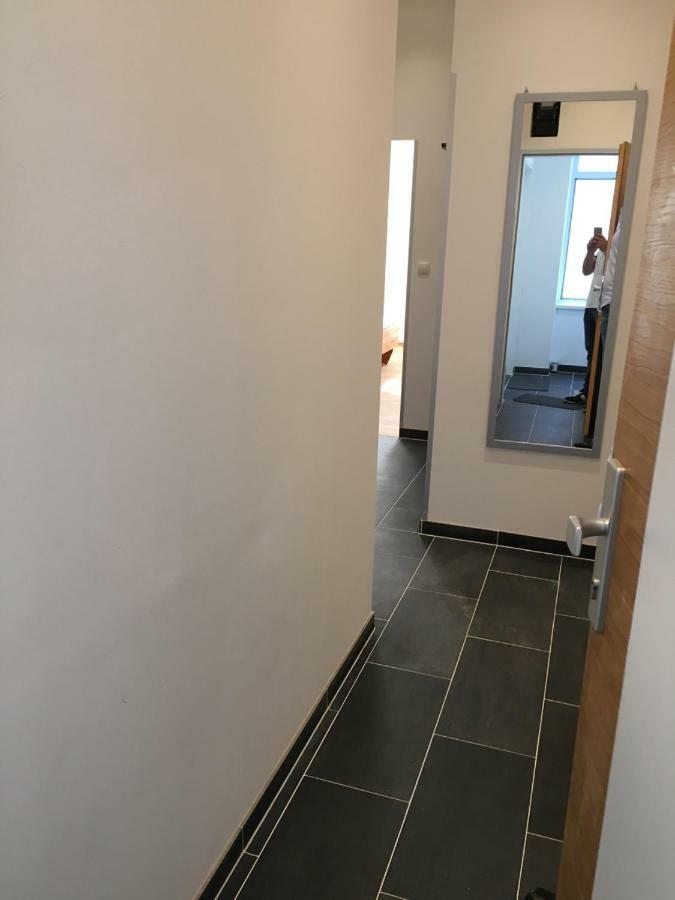 Appartement Neu Renovierte Unterkunft à Vienne Extérieur photo